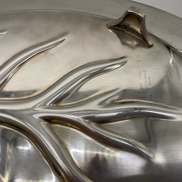 Vintage Wm Rogers Silver Plated Avon #3610 Meat Tray - Picture 3 of 10